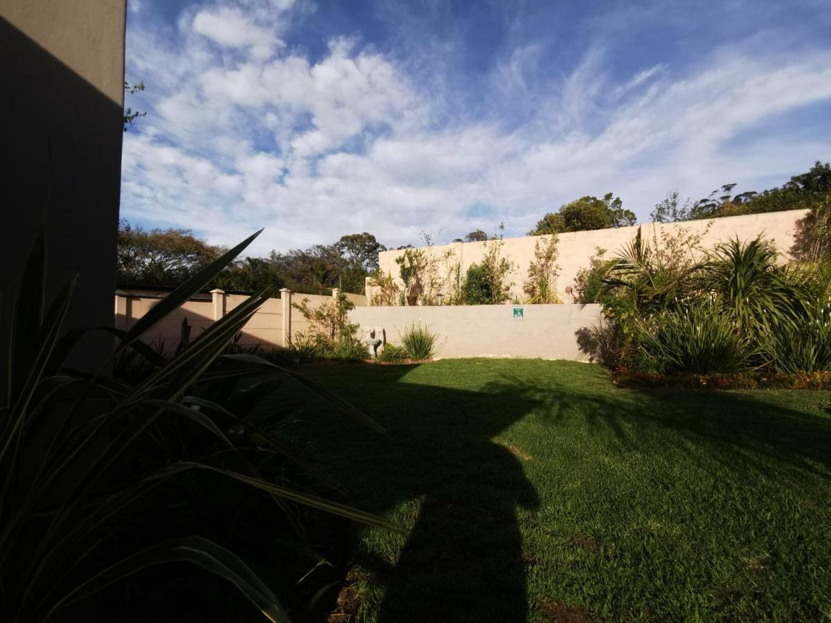 Flametree Guesthouse スウェレンダム エクステリア 写真